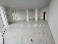 Търговско помещение в квартал Акация