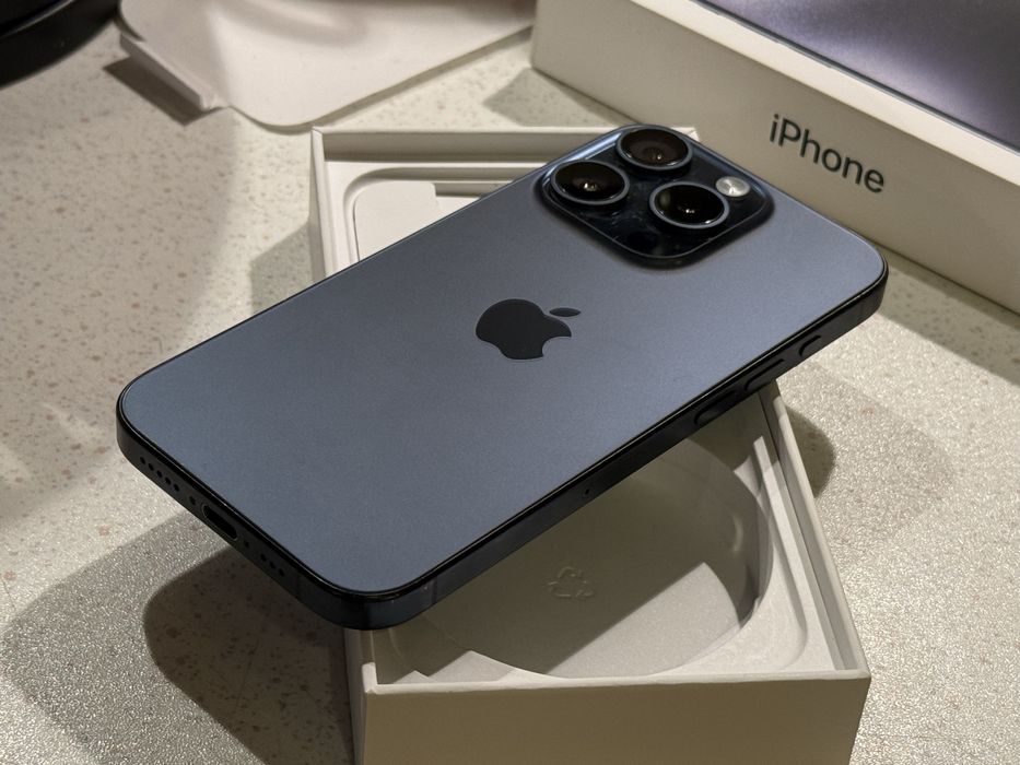 iPhone 15 Pro 256GB Blue Titanium – Перфектен, 97% Батерия!