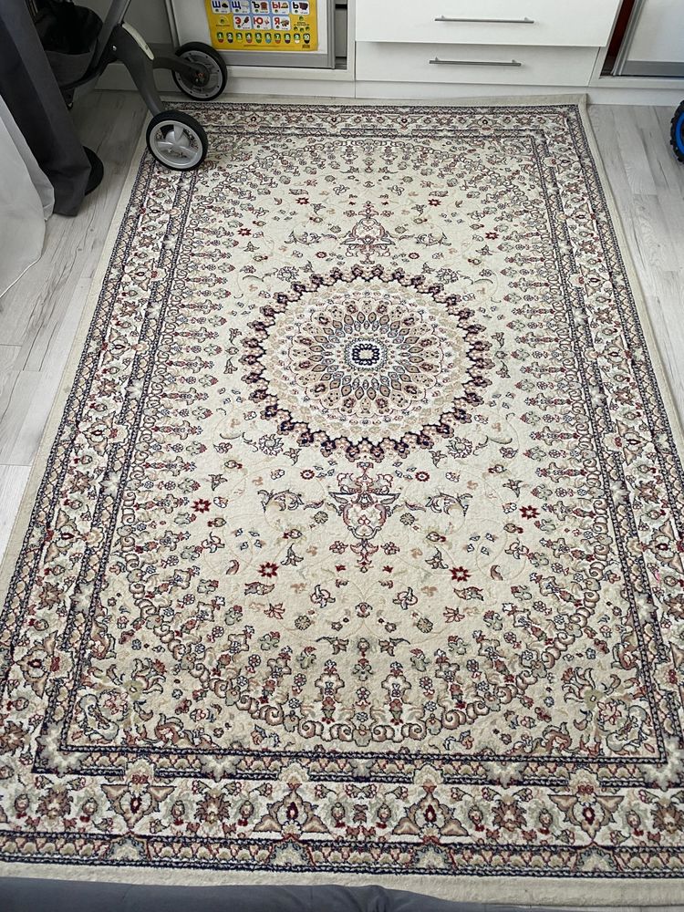 Ковер 2*3 срочно