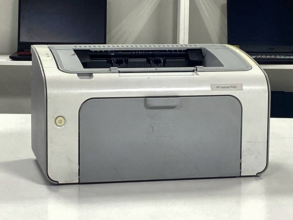 Офисный принтер HP LaserJet P1102