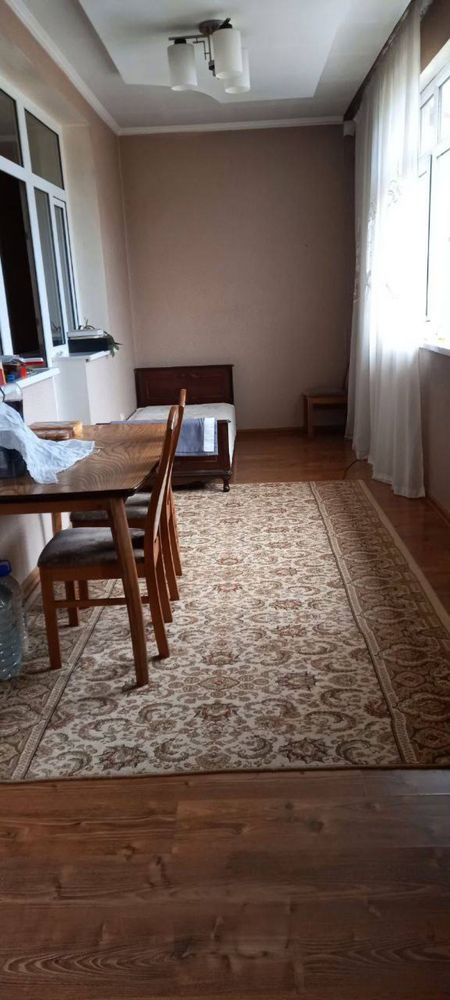 Квартира 4-х комнатная на Чиланзар Е квартал, 138м2. Метро Новза.