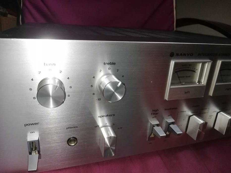 vand statie,amplificator,SANYO DCA411,made in japan