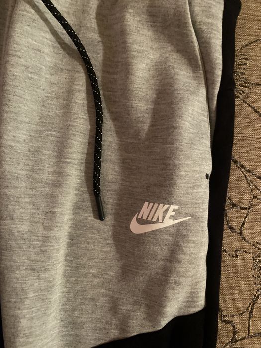 Pantaloni Nike Tech Flece