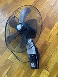 Продам настенный вентилятор на запчасти