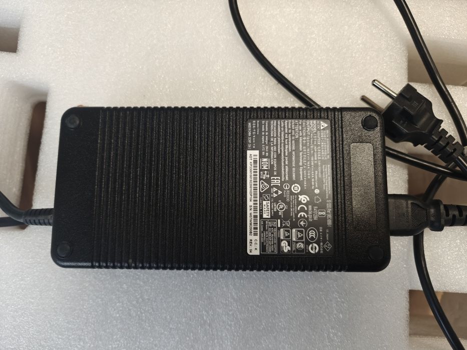Зарядно за лаптоп ASUS, 330W, 19.5 волта, 16.9 ампера, супер мощно