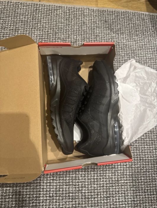 Nike air max invigor