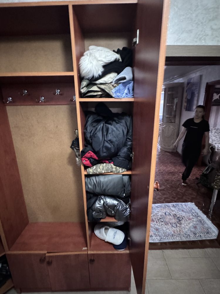 Шкаф для прихожый