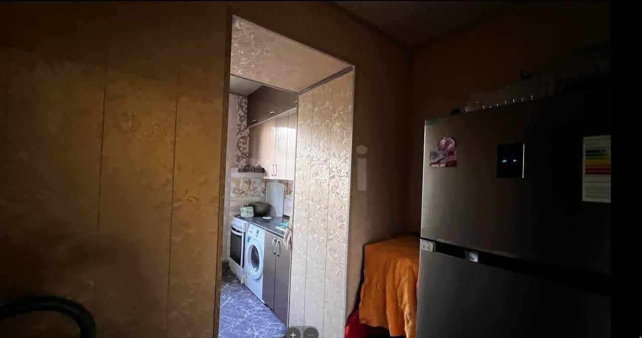 Продам 4-х комнатную в Мирабадском р.Парк Фуркат,Корейский центр 4/1/4