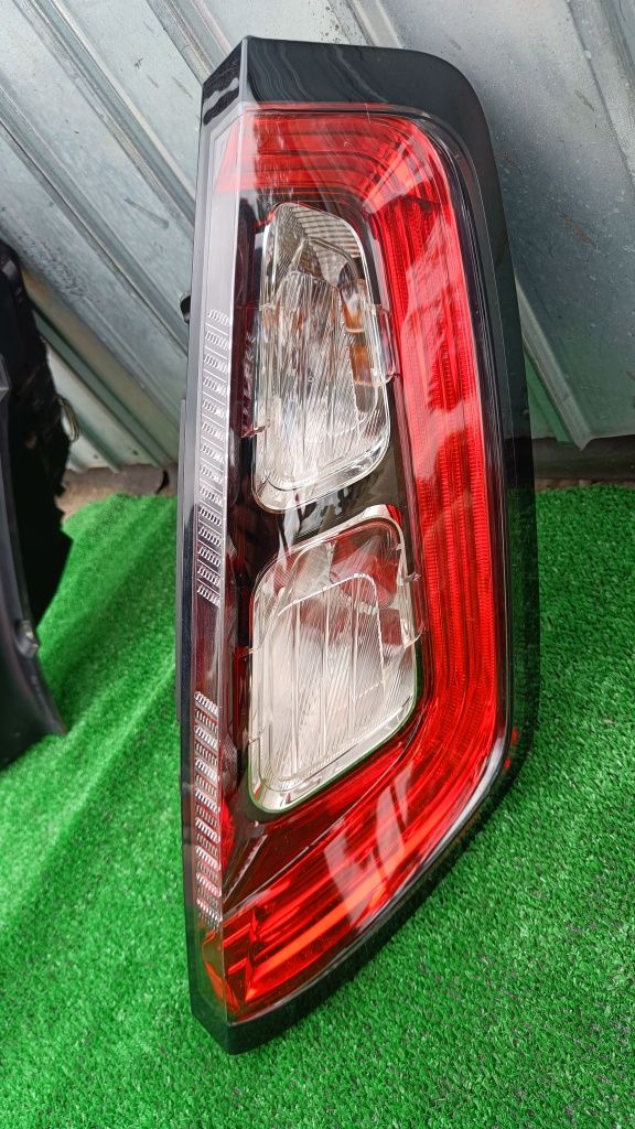 Stop Fiat Punto Evo tripla spate stânga dreapta Fiat Evo stop Led