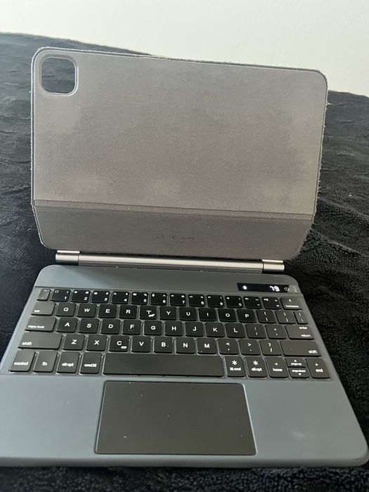 Husa cu tastatura ipad 10th