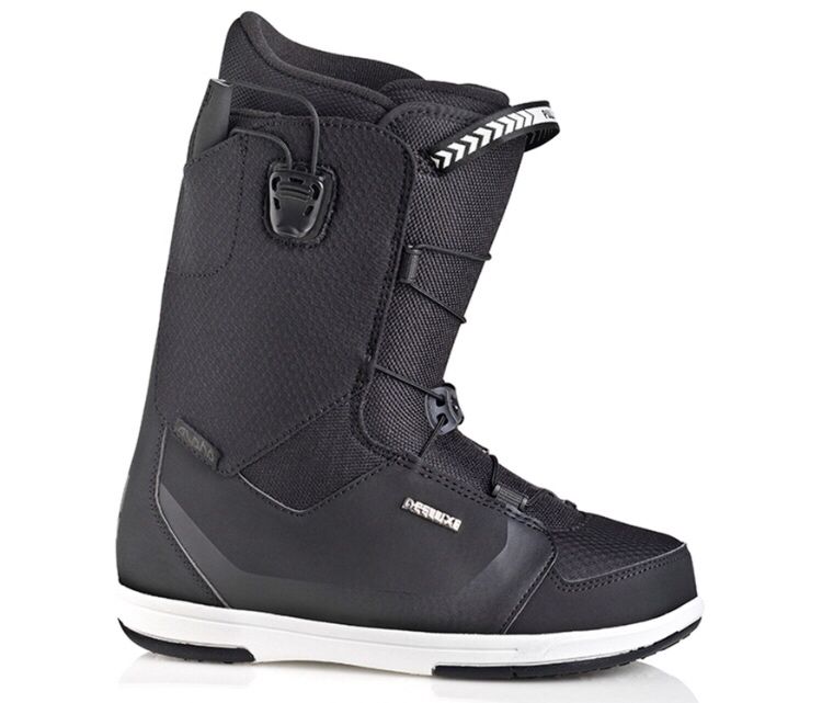 Boots buti DEELUXE ALPHA 40 41 42 42,5 double speedlace noi