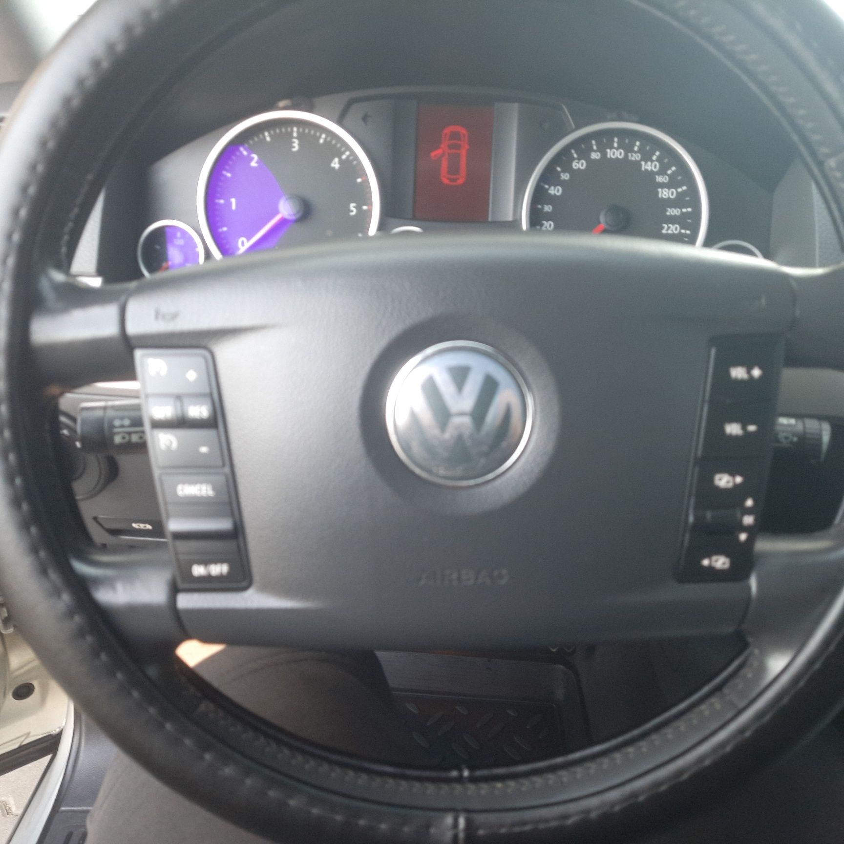 Vand Vw Tuareg 2.5 an 2008