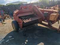 Presă de baloți balotiera Massey Ferguson 15-8