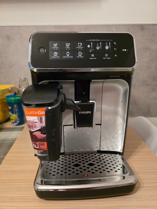 Espressor automat PHILIPS 3200 LatteGo EP3246/70