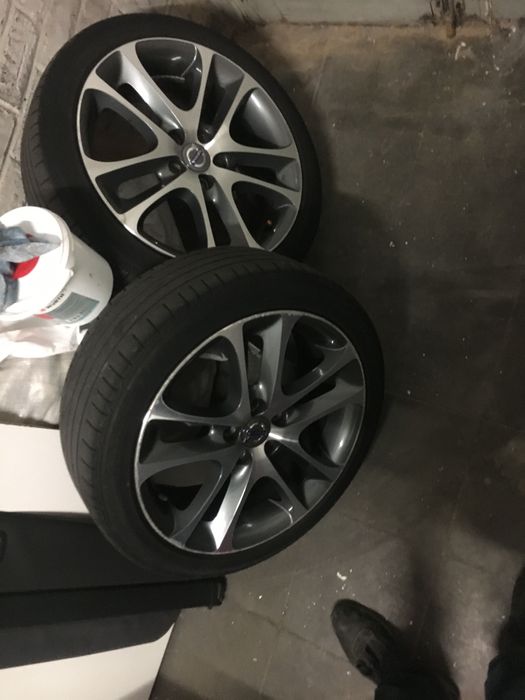Jante și anvelope Volvo R18 4bucati