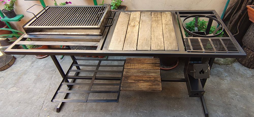 Masa grătar pirostrie racheta