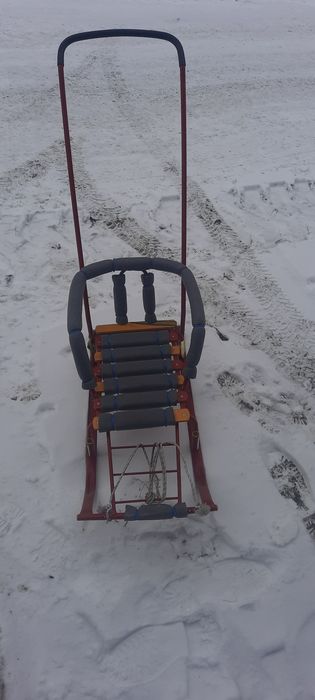 Продам санки детские