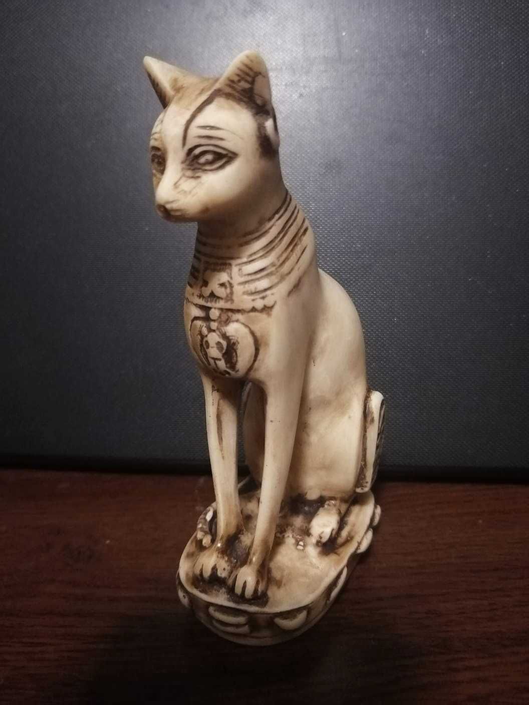Статуэтка Кошки из слоновой кости, египетская