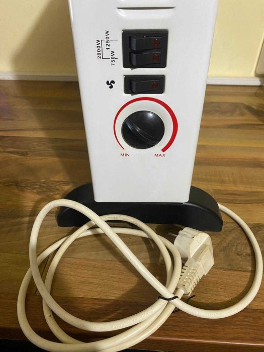 Електронен нагревател Nova – 2 степени отопление + вентилатор