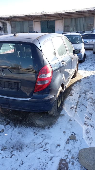 Dezmembrez Mercedes A180 motorina 2.0