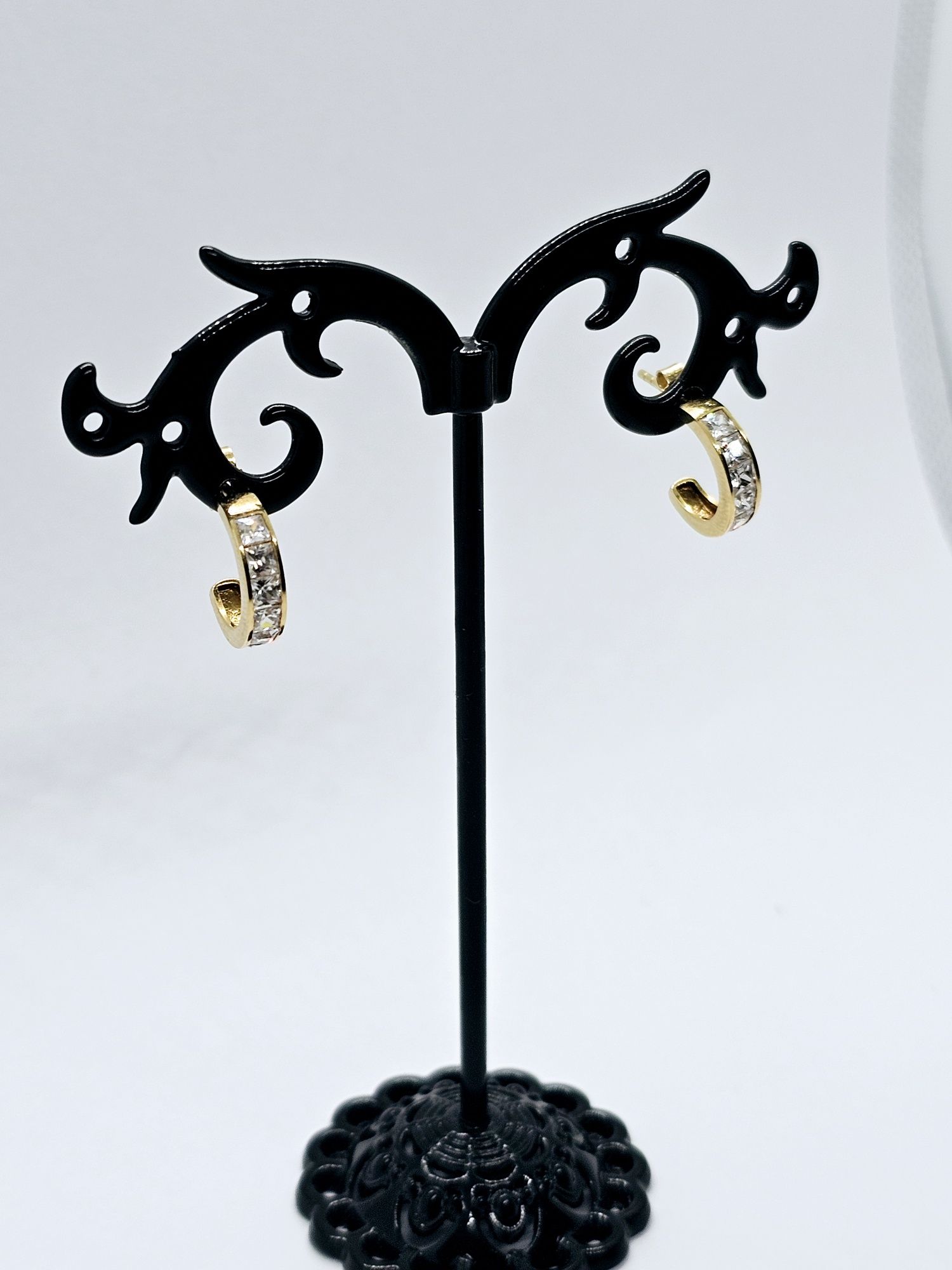 Vand cercei aur  18 k 2.93 g