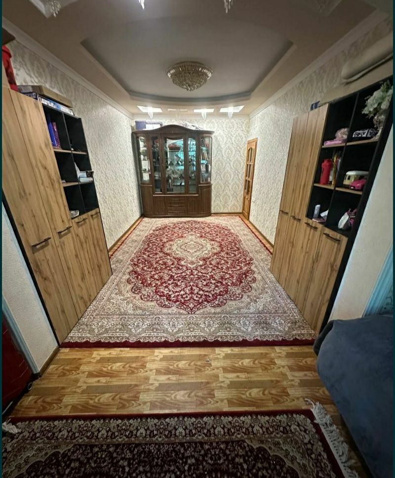 Чиланзар 8.Гостиница Малика Продам 3/2/4 Комнаты-Раздельные