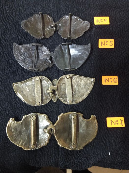 Продавам пафти/чапрази-цвят "старо злато" -нови