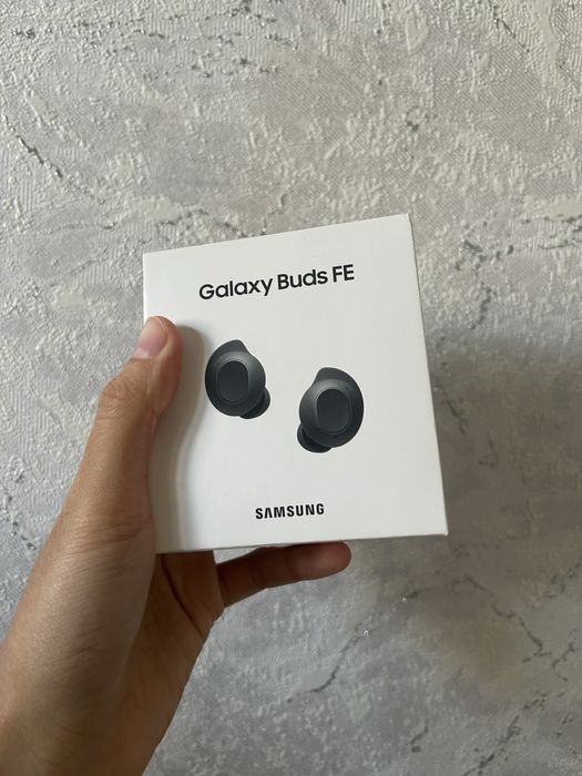 Наушники Samsung Galaxy Buds FE серый