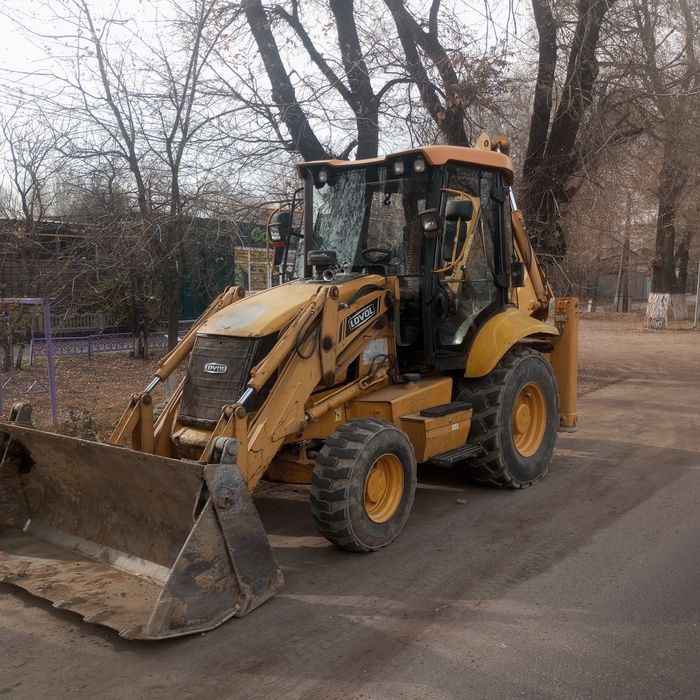 Продам экскаватор погрузчик