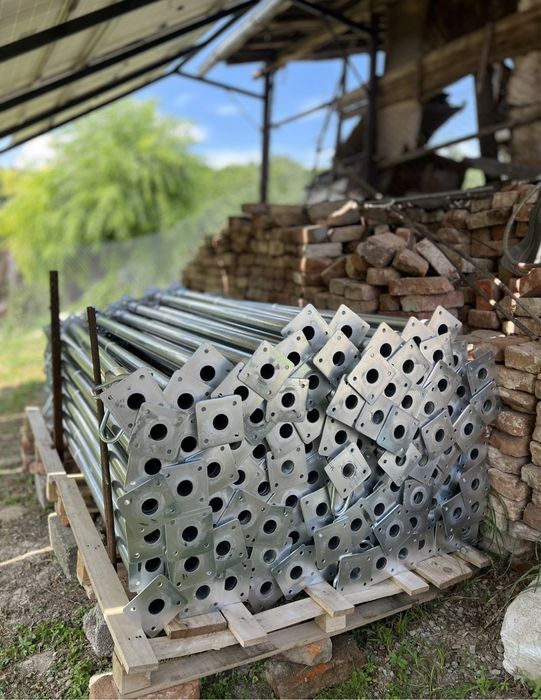 Popi metalici de închiriat