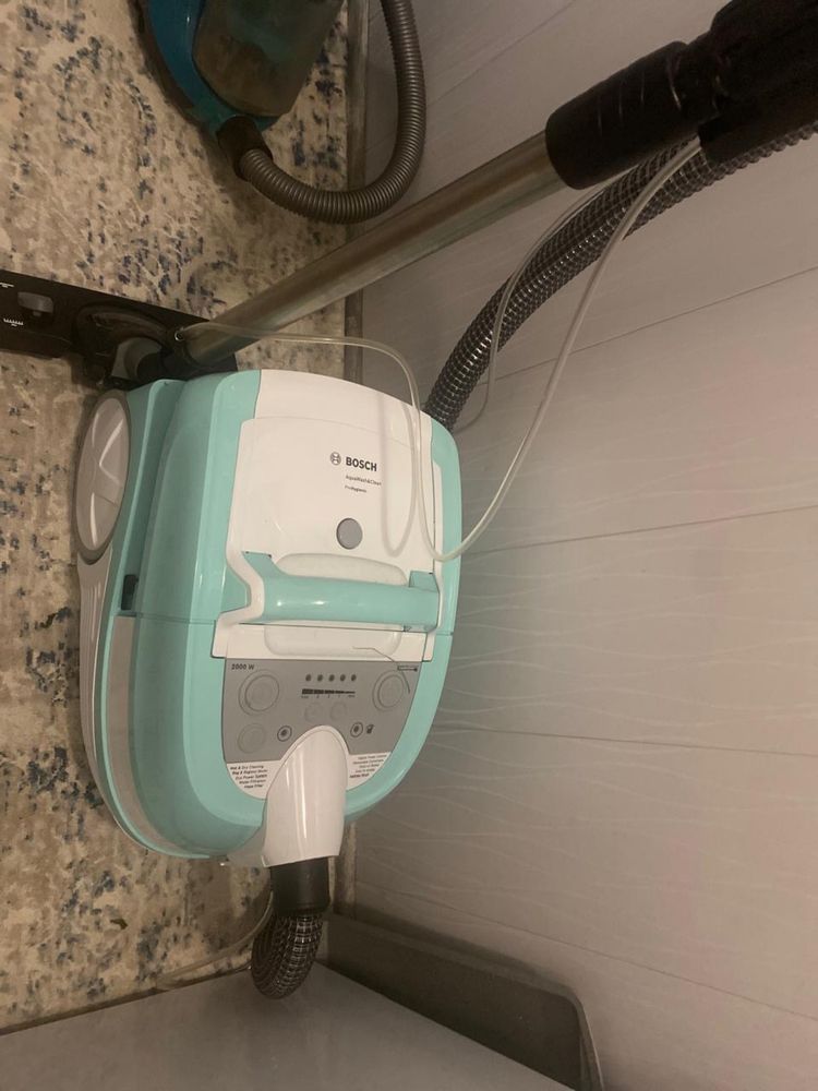 Продам пылесос Bosch
