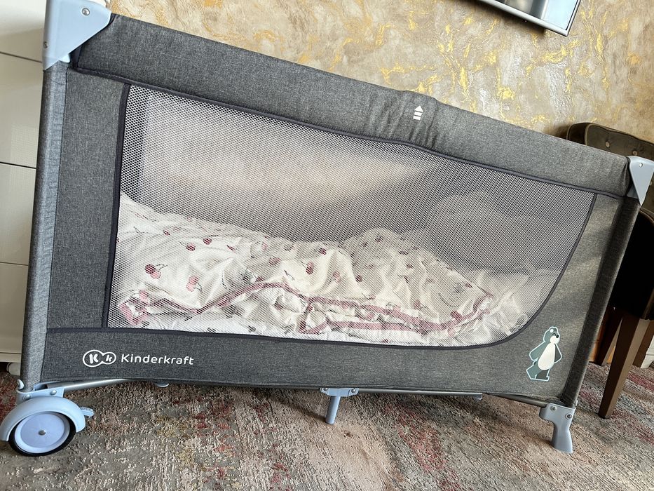 Продам детскую кроватку манеж