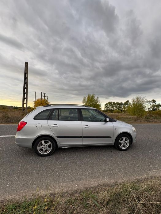 SKODA FABIA COMBI 1.6 tdi 2011