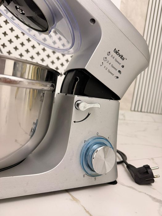 Mixer planetar Biovita cu bol inox – 3 accesorii, 6 trepte viteză