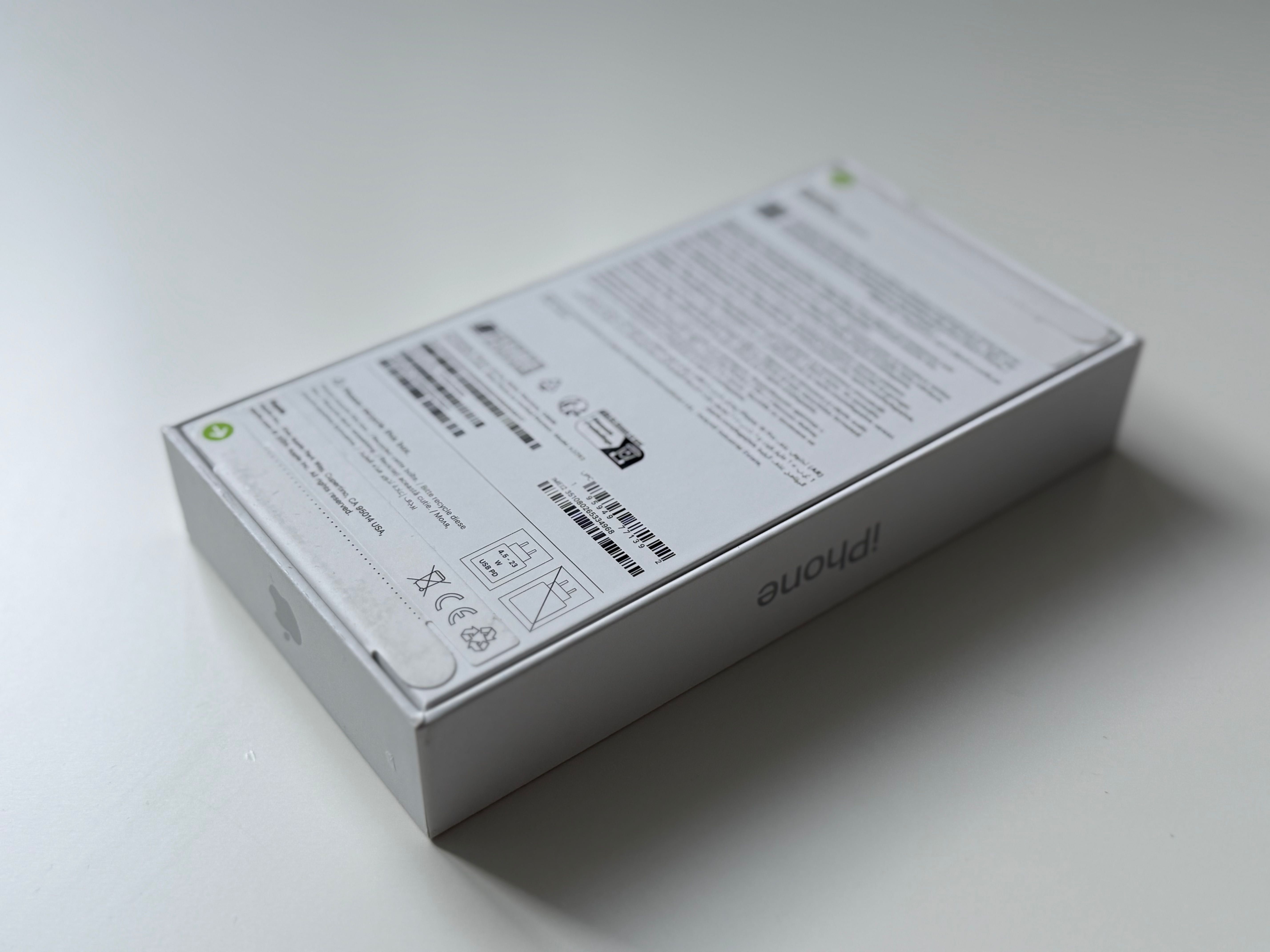 iPhone 16 Pro 128GB, White titanium, неразпечатан, с  24 мес. гаранция