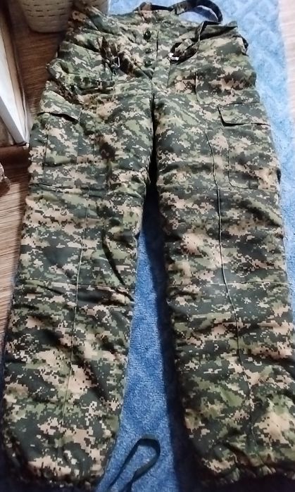 Зимняя форма, штаны ватные р 48,цена 7500тг