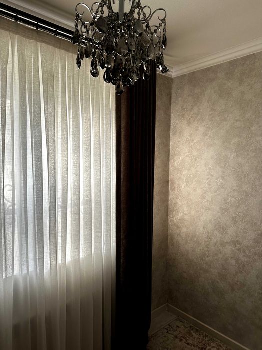 Кушбеги 3 ...2/2/5 два балкона, с ремонтом, с обстановкой. 64 кв