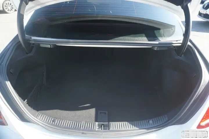 Mercedes-Benz C 180 бензин 2014 година 81 200 пробег