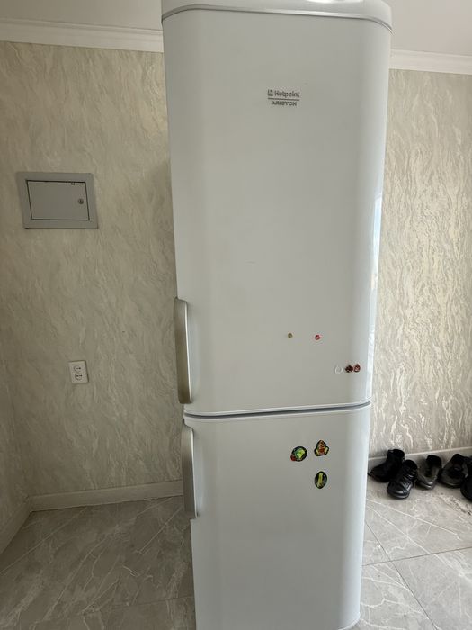 Продам холодильник