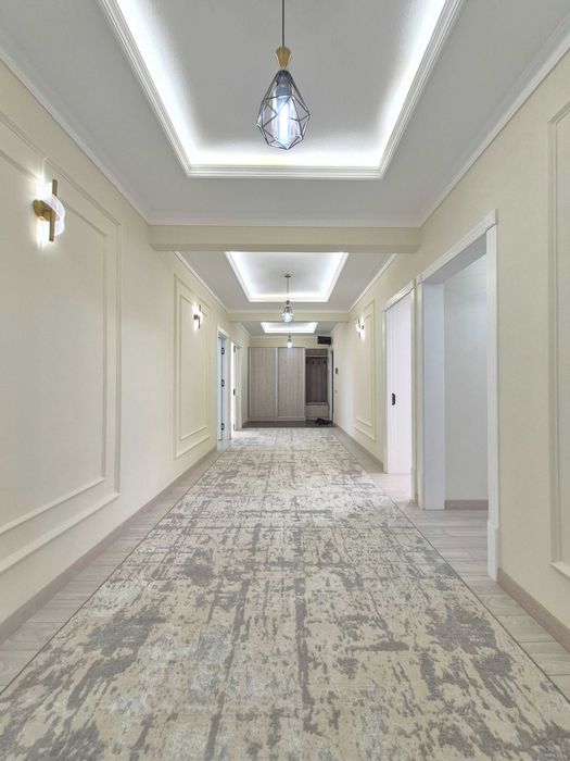 Продается 5 ти комн Квартира Банковская Госпитальный рынок Мирабадский