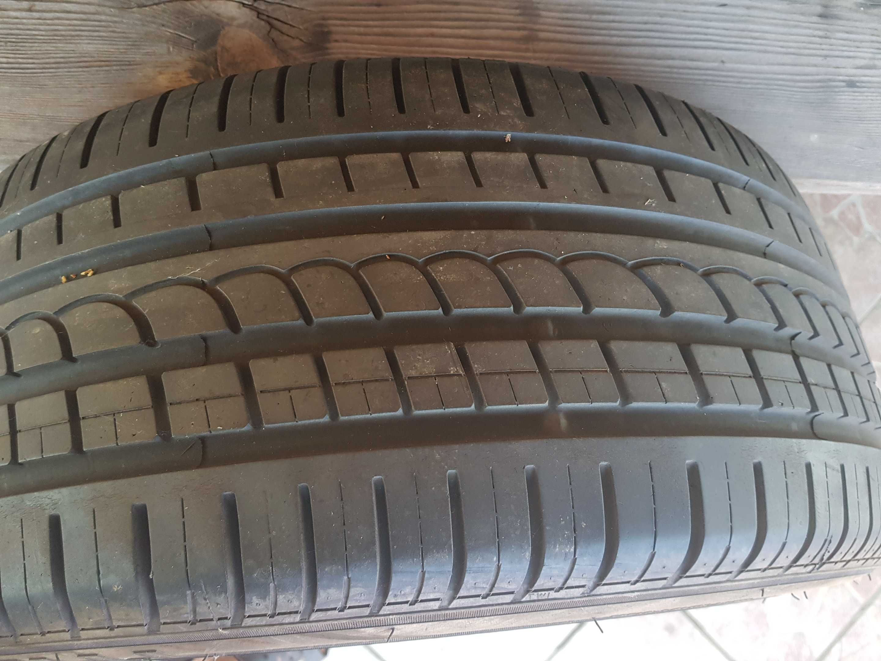 2 Pneuride vaară,  second hand Pirelli 255/40/ZR 19 - 100Y A6