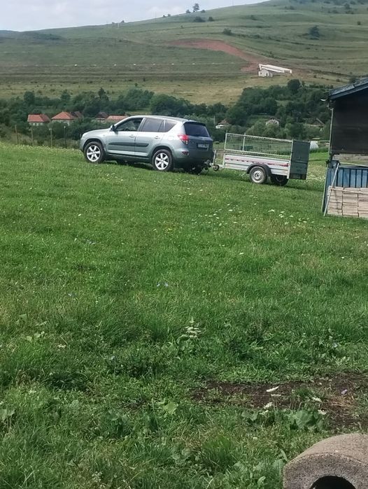 Vând toyota rav4 an  2008