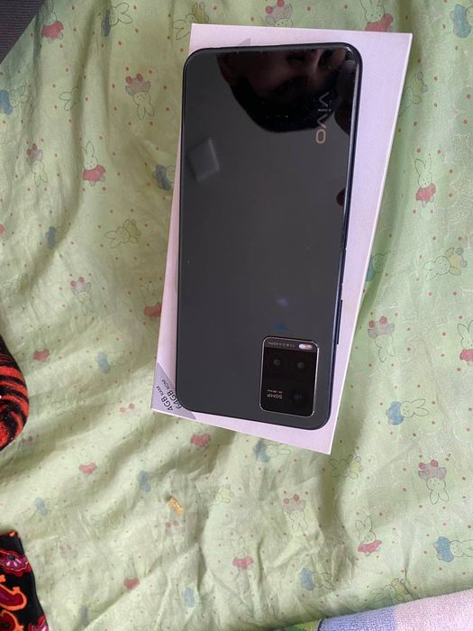 Vivo y 33 s  64 gb