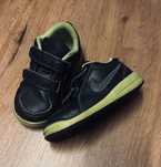 Adidasi originali Nike pentru copii.