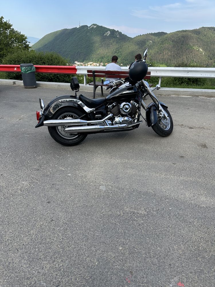 Motocicleta Yamaha XVS 650 DragStar