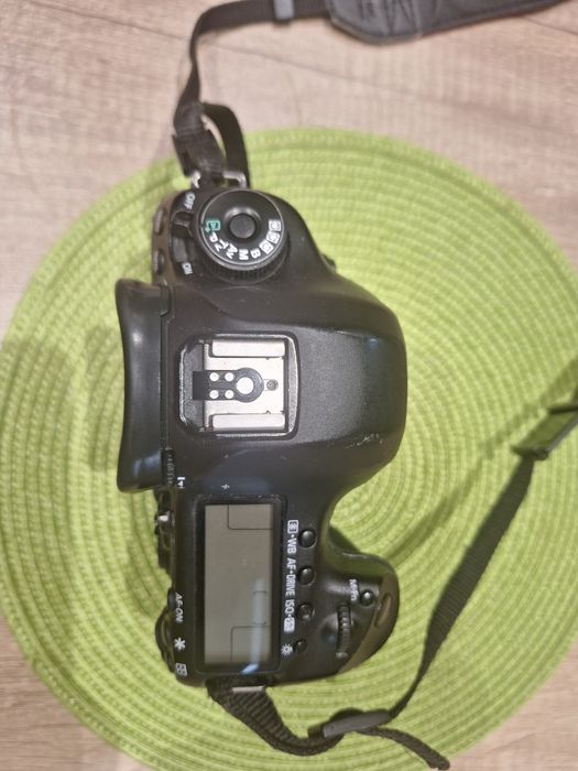 Продавам Canon 5D MarkIII