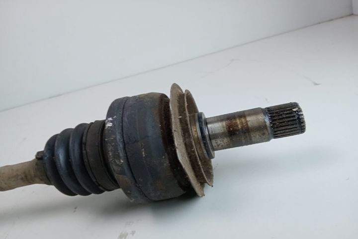 Planetara stanga spate Mercedes-Benz CLK-Class C208 (facelift)