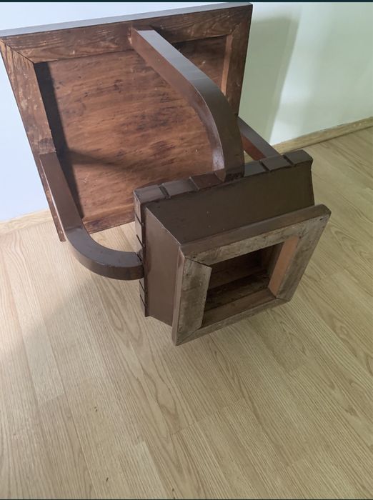 Masuta art-deco veche de 70 ani