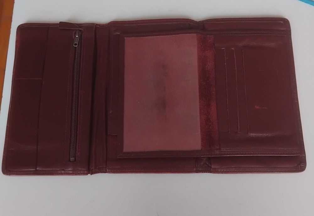 Дамско портмоне естествена кожа