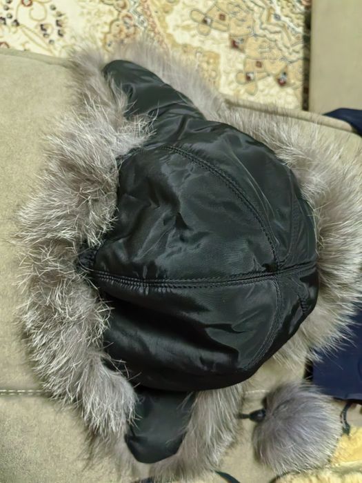 Продам две шапки ушанки